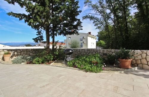 Soline Apartment | Two bedroom apartment with terrace Soline, Krk (A-19198-a)