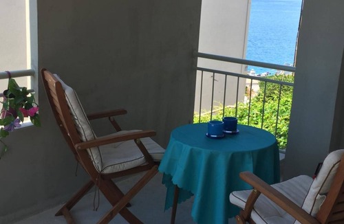 Drasnice Apartment | Two Bedroom Apartment with veranda