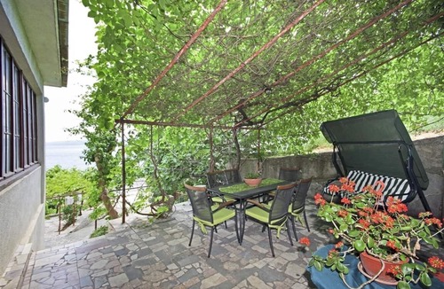 Dugi Rat Apartment | Two bedroom apartment near beach Dugi Rat, Omiš (A-7575-c)