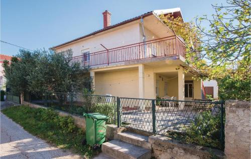 Gornji Karin Apartment | Two-Bedroom Apartment In Gornji Karin