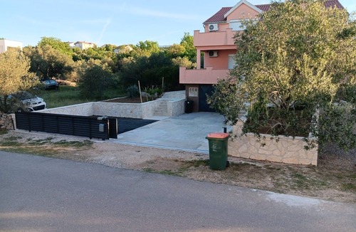 Maslenica Apartment | Two bedroom apartment with terrace and sea view Maslenica, Novigrad (A-6573-b)