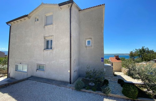 Maslenica Apartment | Two bedroom apartment with terrace and sea view Maslenica, Novigrad (A-12636-a)
