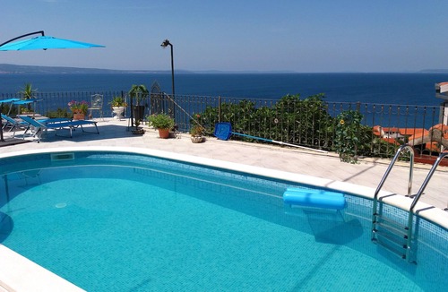 Jesenice Apartment | Two bedroom apartment with terrace and sea view Sumpetar, Omiš (A-7550-b)