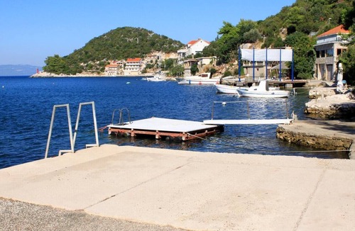 Zaklopatica Apartment | Two bedroom apartment with terrace and sea view Zaklopatica, Lastovo (A-13214-c)