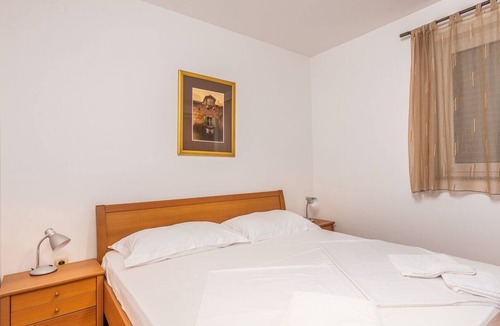 Zidarici Apartment | Two bedroom apartment with balcony Vantačići, Krk (A-19267-a)