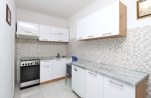 Malinska Apartment | Two bedroom apartment with terrace and sea view Malinska, Krk (A-421-a)