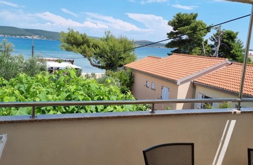 Nevidane Apartment | Two bedroom apartment near beach Neviđane, Pašman (A-325-a)