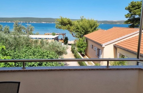 Nevidane Apartment | Two bedroom apartment near beach Neviđane, Pašman (A-325-b)