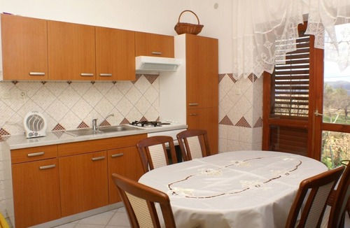 Nevidane Apartment | Two bedroom apartment with balcony Neviđane, Pašman (A-684-b)