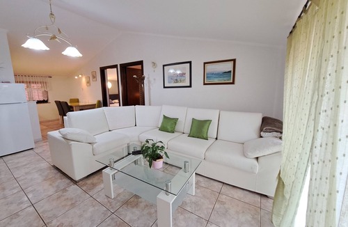 Fiorini Apartment | Two bedroom apartment with terrace Fiorini, Novigrad (A-6926-d)