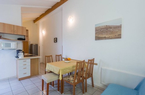 Karigador Apartment | Two bedroom apartment with terrace and sea view Karigador, Novigrad (A-2534-b)
