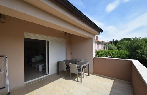 Omisalj Apartment | Two bedroom apartment with terrace Omišalj, Krk (A-20467-a)