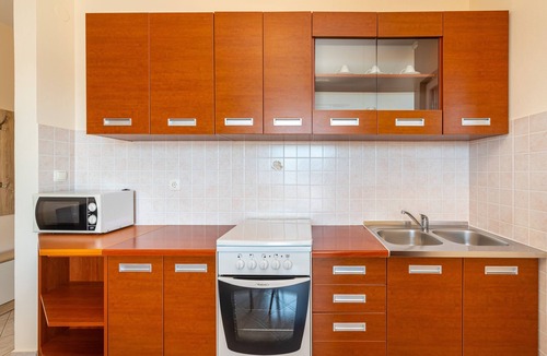 Posedarje Apartment | Two bedroom apartment with a swimming pool Posedarje, Novigrad (A-6162-b)