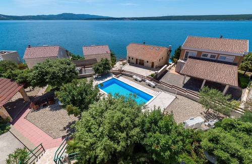 Posedarje Apartment | Two bedroom apartment with a swimming pool Posedarje, Novigrad (A-6162-b)
