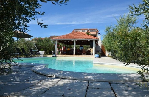 Povljana Apartment | Two bedroom apartment with a swimming pool Povljana, Pag (A-244-a)