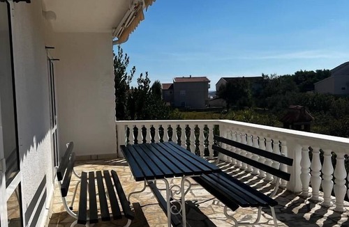 Vlasici Apartment | Two bedroom apartment with terrace Vlašići, Pag (A-4139-a)