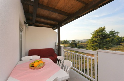 Rogoznica Apartment | Two bedroom apartment with terrace and sea view Rogoznica (A-4162-b)