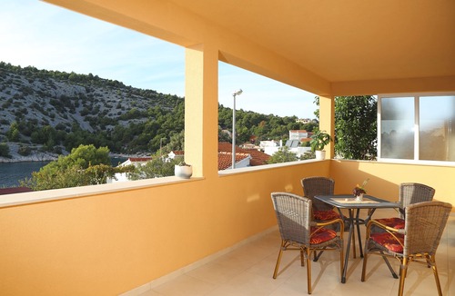 Razanj Apartment | Two bedroom apartment near beach Ražanj, Rogoznica (A-14357-a)