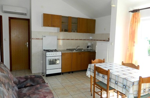 Rogoznica Apartment | Two bedroom apartment with terrace Rogoznica (A-15005-a)