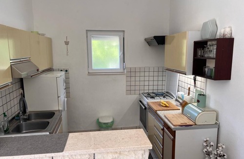Splitska Apartment | Two bedroom apartment with terrace and sea view Splitska, Brač (A-23366-a)