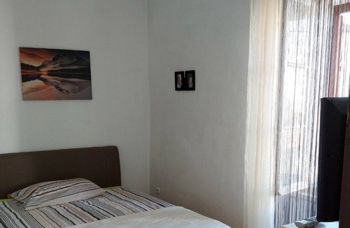 Veli Iz Apartment | Two bedroom apartment with terrace Veli Iž, Iž (A-18697-a)
