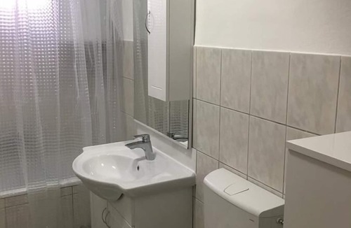 Vinkovci Apartment | Two bedroom apartment with balcony Vinkovci, Slavonija (A-16805-a)