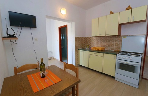 Kustici Apartment | Two bedroom apartment near beach Kustići (Pag) (A-4086-d)
