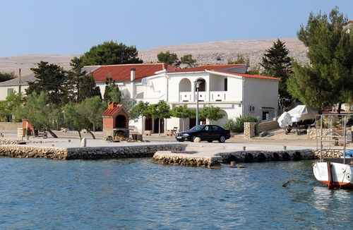 Kustici Apartment | Two bedroom apartment near beach Kustići, Pag (A-6335-a)