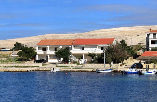 Kustici Apartment | Two bedroom apartment near beach Kustići, Pag (A-6355-e)