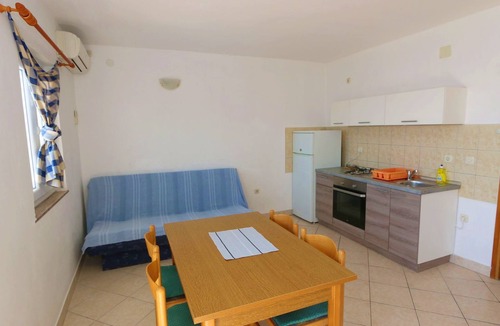 Kustici Apartment | Two bedroom apartment near beach Kustići (Pag) (A-4086-a)