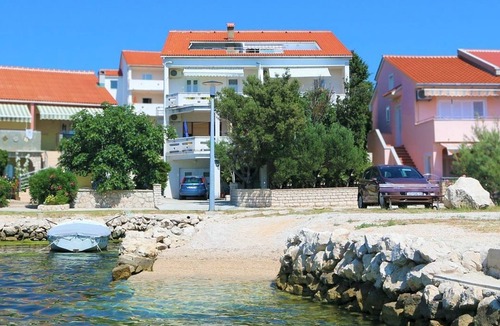 Kustici Apartment | Two bedroom apartment near beach Kustići (Pag) (A-4086-a)