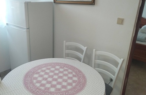 Zubovici Apartment | Two bedroom apartment near beach Zubovići, Pag (A-4125-b)