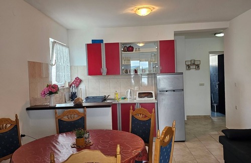 Dubrava Apartment | Two bedroom apartment near beach Cove Pještata (Pelješac) (A-10210-a)
