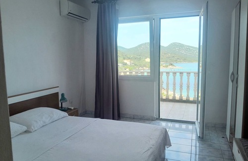 Dubrava Apartment | Two bedroom apartment near beach Cove Pještata (Pelješac) (A-14440-b)