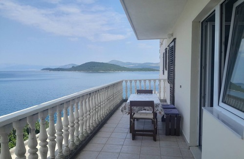 Dubrava Apartment | Two bedroom apartment near beach Cove Pještata (Pelješac) (A-14440-b)