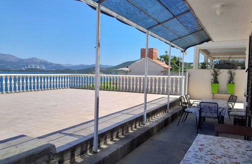 Dubrava Apartment | Two bedroom apartment near beach Cove Pještata (Pelješac) (A-14440-e)