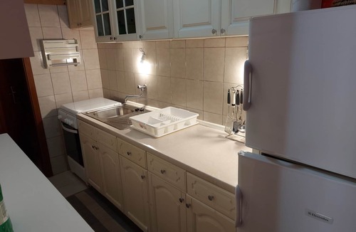 Gdinj Apartment | Two bedroom apartment near beach Cove Pobij, Hvar (A-9704-a)