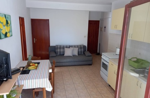 Ivan Dolac Apartment | Two bedroom apartment near beach Ivan Dolac, Hvar (A-21269-d)
