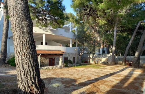 Ivan Dolac Apartment | Two bedroom apartment near beach Ivan Dolac, Hvar (A-21269-d)
