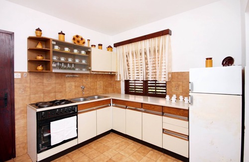 Blato Apartment | Two bedroom apartment near beach Prižba, Korčula (A-152-a)