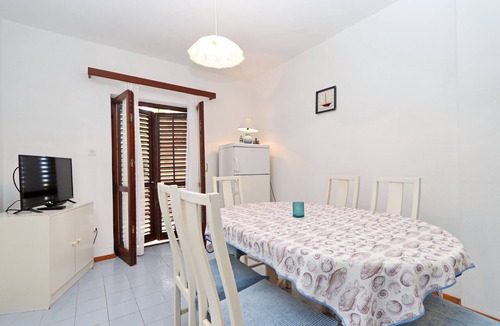 Prizba Apartment | Two bedroom apartment near beach Prižba, Korčula (A-4484-b)