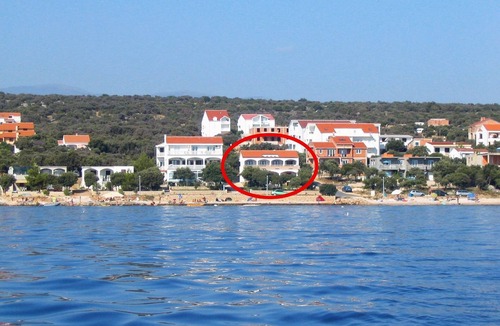 Mandre Apartment | Two bedroom apartment near beach Mandre (Pag) (A-8655-d)