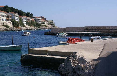 Zavalatica Apartment | Two bedroom apartment near beach Zavalatica, Korčula (A-9285-b)