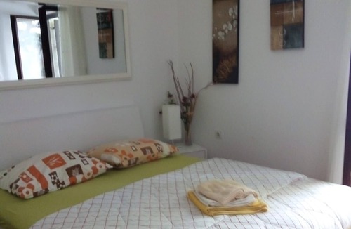 Stanici Apartment | Two bedroom apartment near beach Stanići, Omiš (A-4585-a)