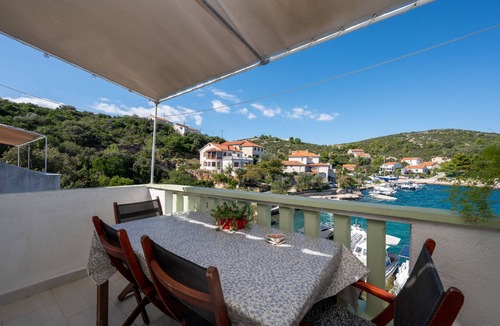 Island Dugi Otok Apartment | Two bedroom apartment near beach Zaglav, Dugi otok (A-8170-b)