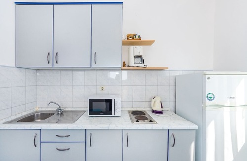 Vrsi Apartment | Two bedroom apartment near beach Vrsi - Mulo, Zadar (A-5951-d)
