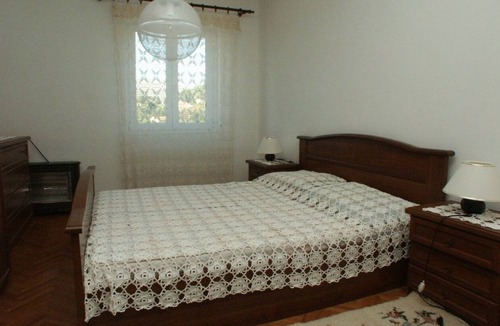 Kolocep Island Apartment | Two bedroom apartment with terrace and sea view Koločep, Elafiti (A-2182-b)