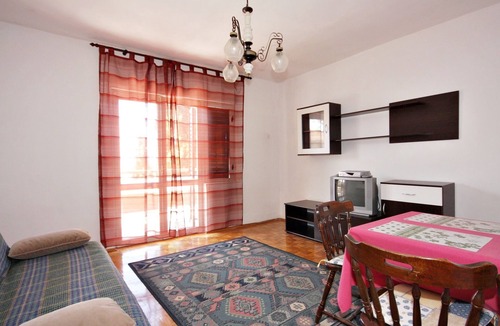 Njivice Apartment | Two bedroom apartment with terrace and sea view Njivice, Krk (A-5312-b)