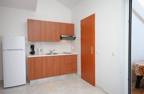 Njivice Apartment | Two bedroom apartment with terrace and sea view Njivice (Krk) (A-5458-c)