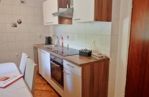 Seline Apartment | Two bedroom apartment with terrace Seline (Paklenica) (A-21208-a)